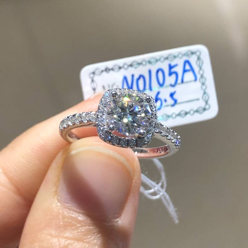 New Square Bag Women's Ring S925 Silver Plated Platinum Customized Selection Main Stone Moissanite Diamond 1.0ct/Secondary Stone High Carbon Diamond